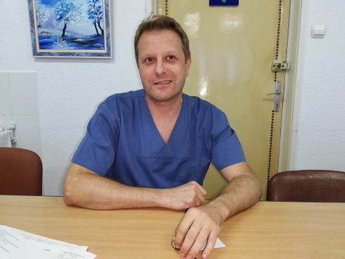 A doua zi de proteste la spital! Negocierile de azi au adus un foarte mic câştig de partea protestatarilor! “Începutul sfârşitului” …nu e departe (galerie foto)