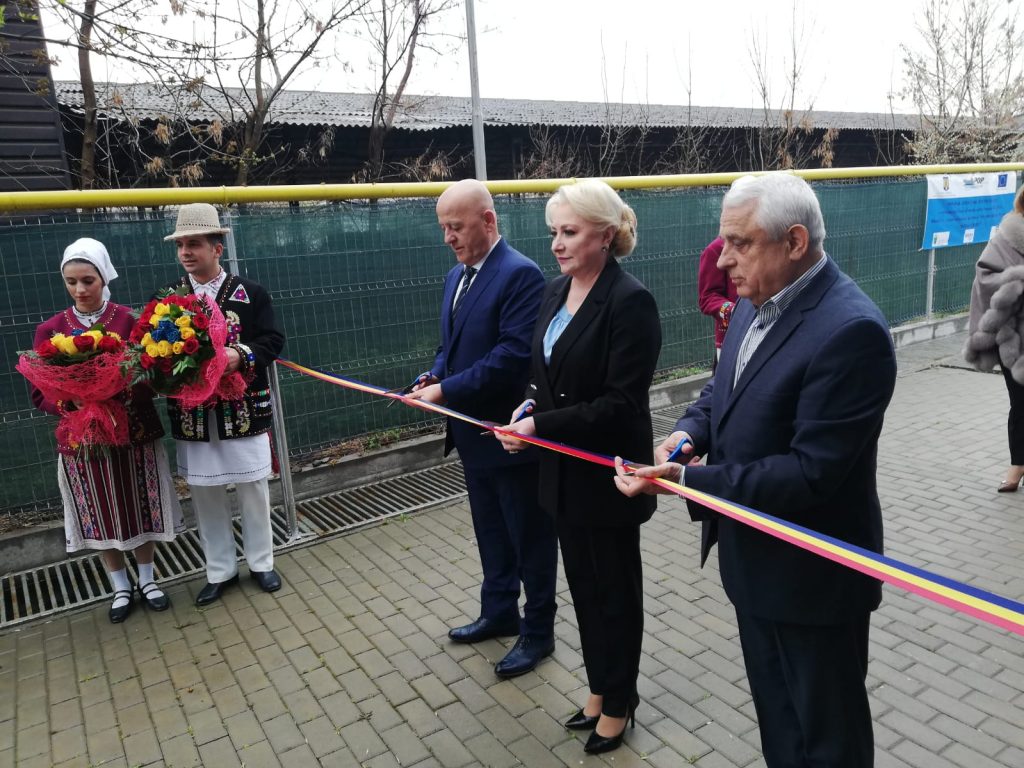 Bursa de peşte inaugurată în prezenţa premierului Dăncilă şi a altor trei miniştri