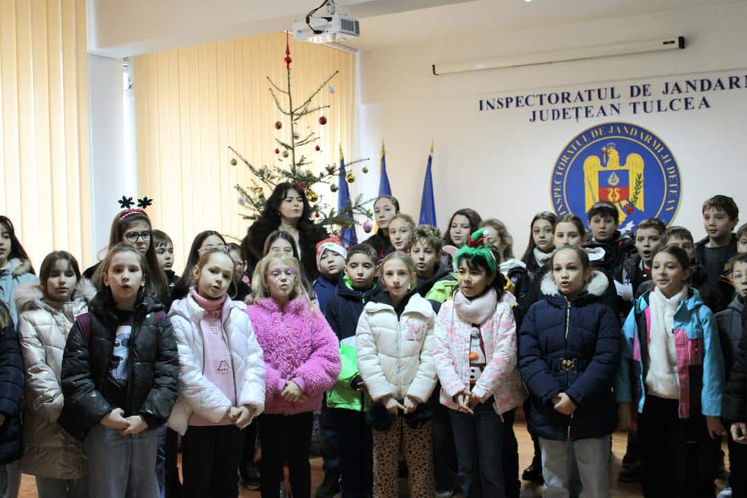 Colindele au răsunat azi la Jandarmeria Tulcea
